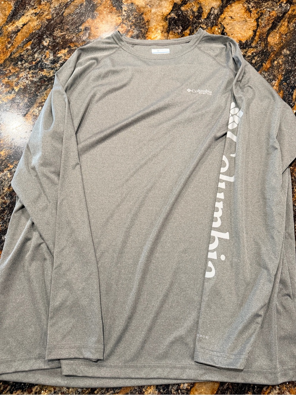 Columbia Men’s Long-Sleeve Performance Tee — Heather Gray